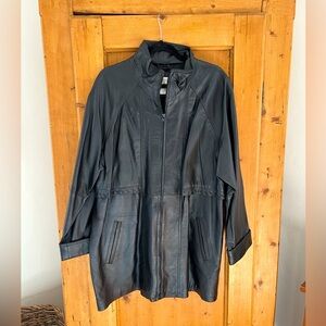 Vintage Women’s Avanti Leather Jacket Size Large